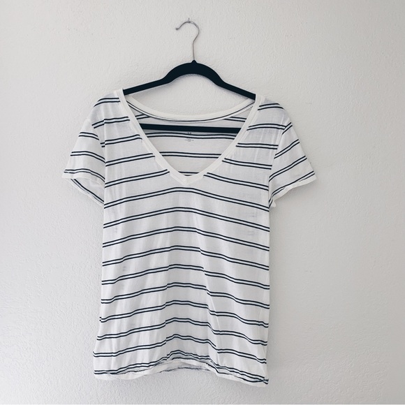 BDG striped v neck tee - Picture 1 of 2